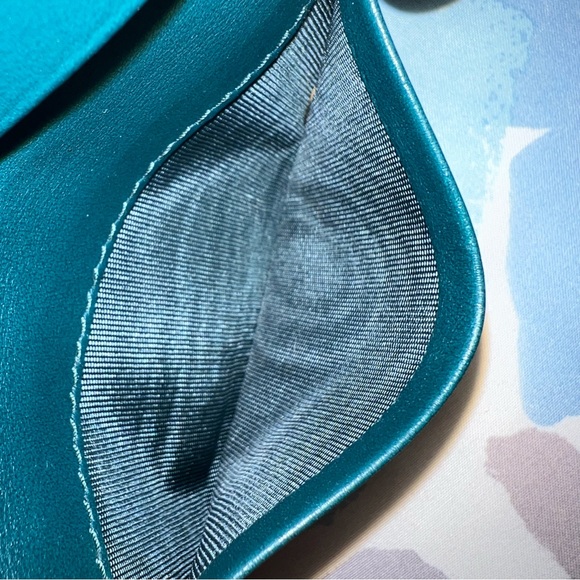 Authentic Miu Miu Keyholder Green - Picture 14 of 15